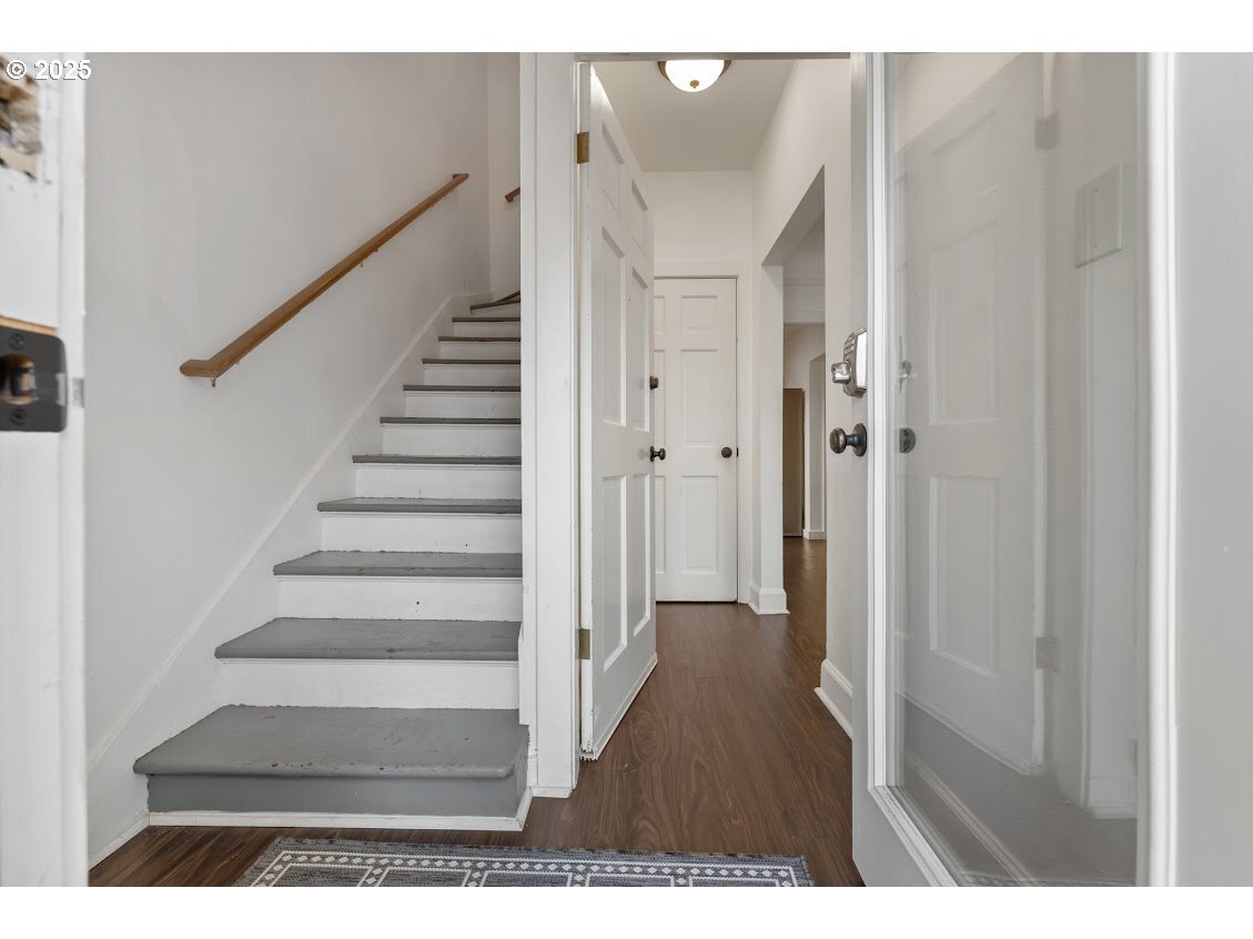 Property Photo:  3529 SE Taylor St  OR 97214 