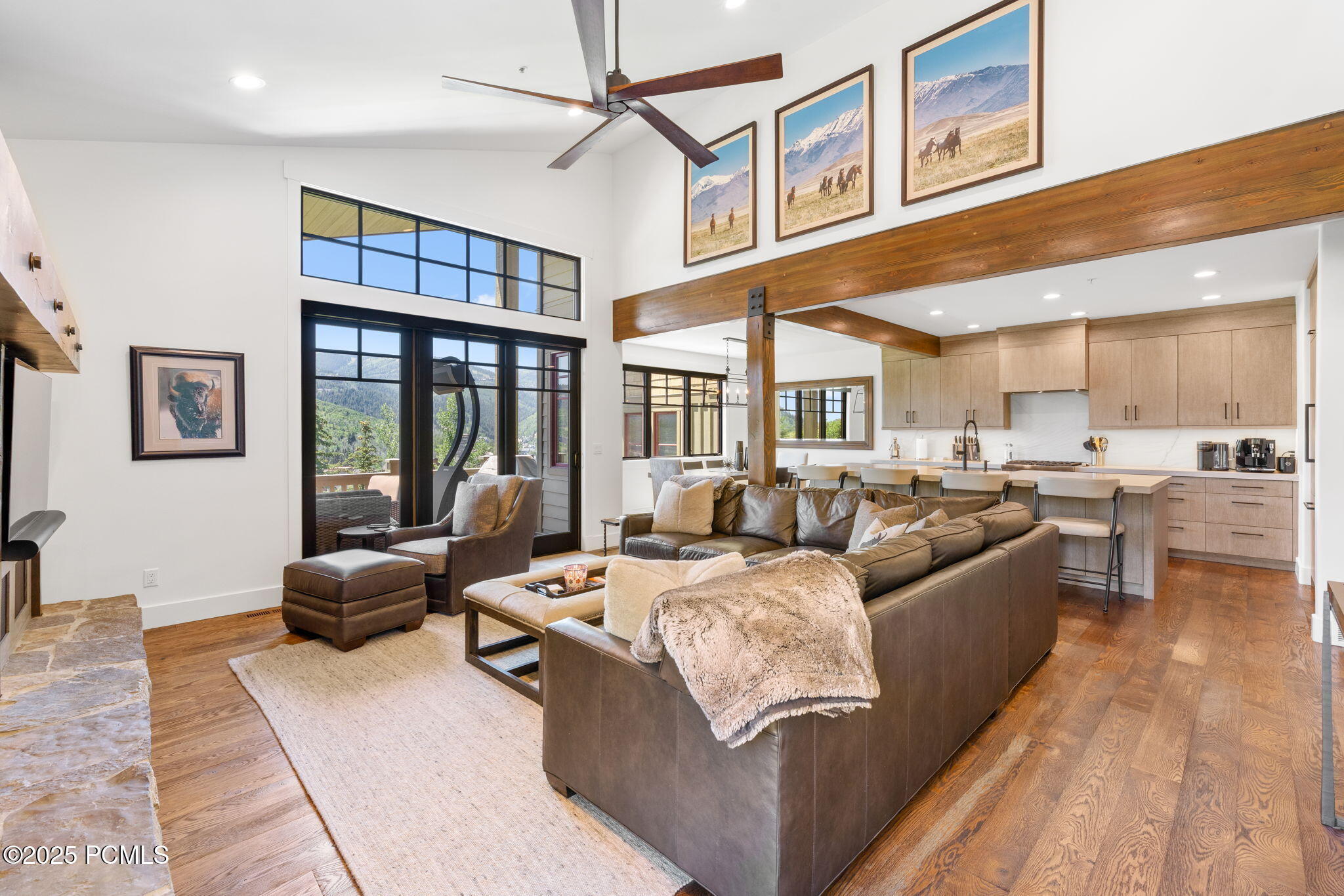 Property Photo:  1201 Silver Oak Ct  UT 84060 