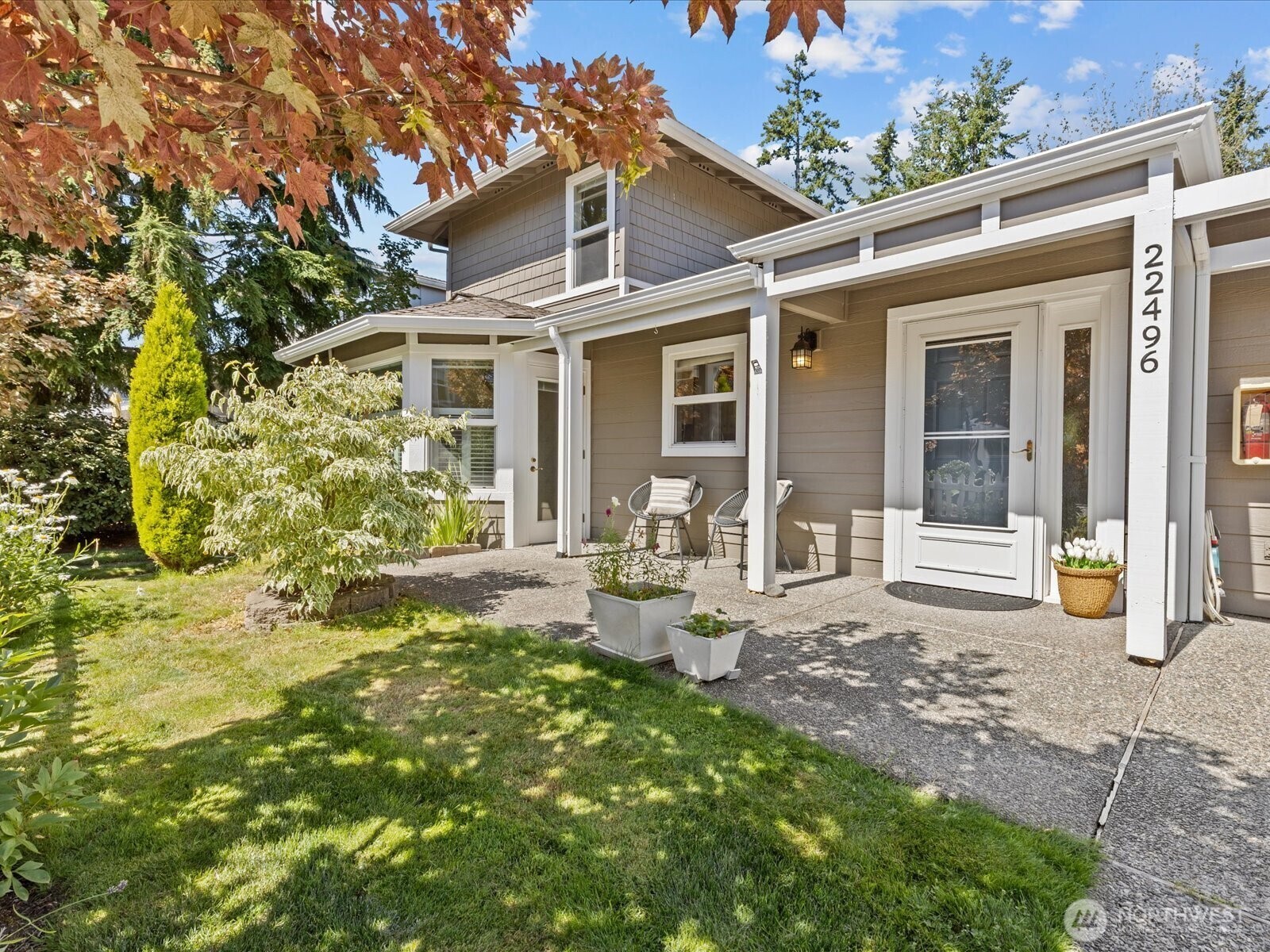 Property Photo: 22496 SE 37th Terrace 1381 WA 98029