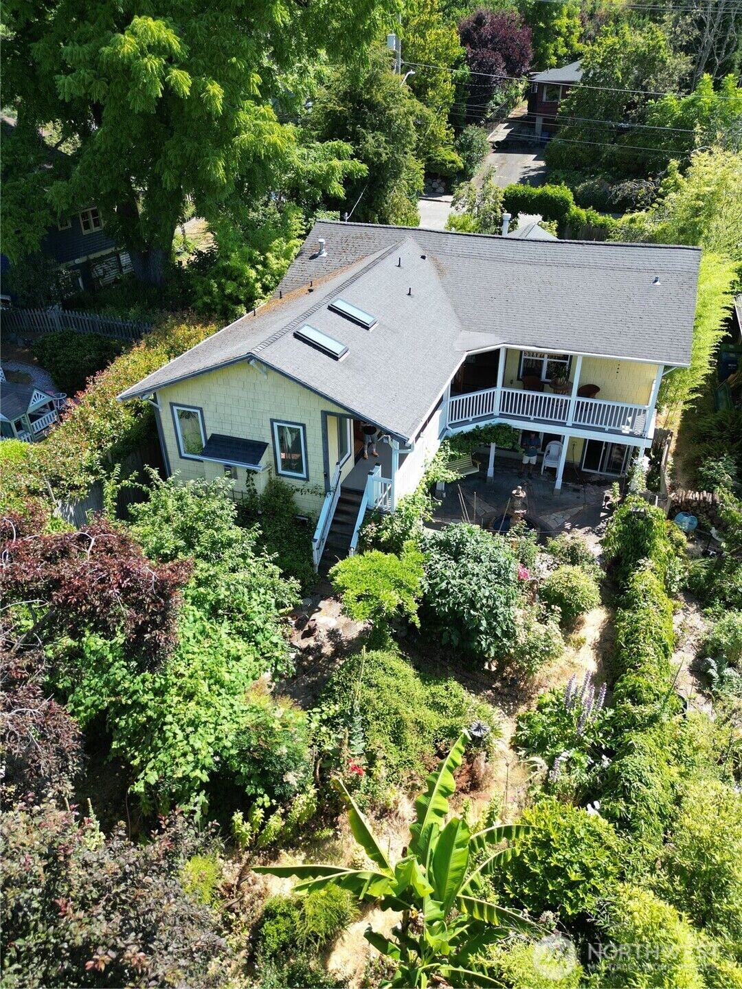 Property Photo:  6511  51st Avenue S  WA 98118 