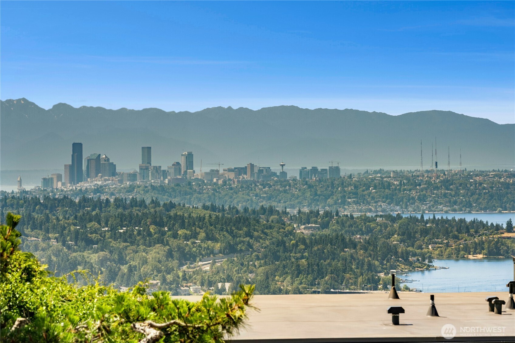 Property Photo: 14000 Somerset Boulevard SE WA 98006