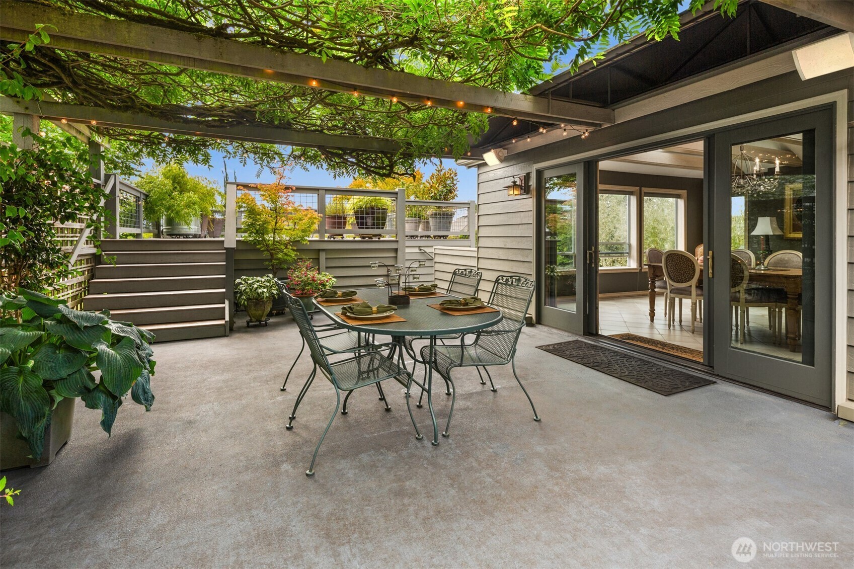 Property Photo:  235  10th Avenue W  WA 98033 