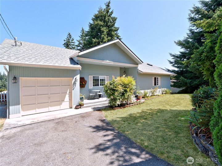 Property Photo: 1273 SE Camano Drive WA 98282