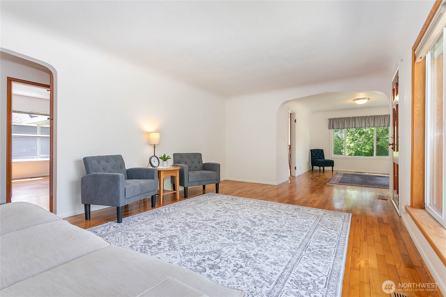 Property Photo: 1040 Victoria Street WA 98295