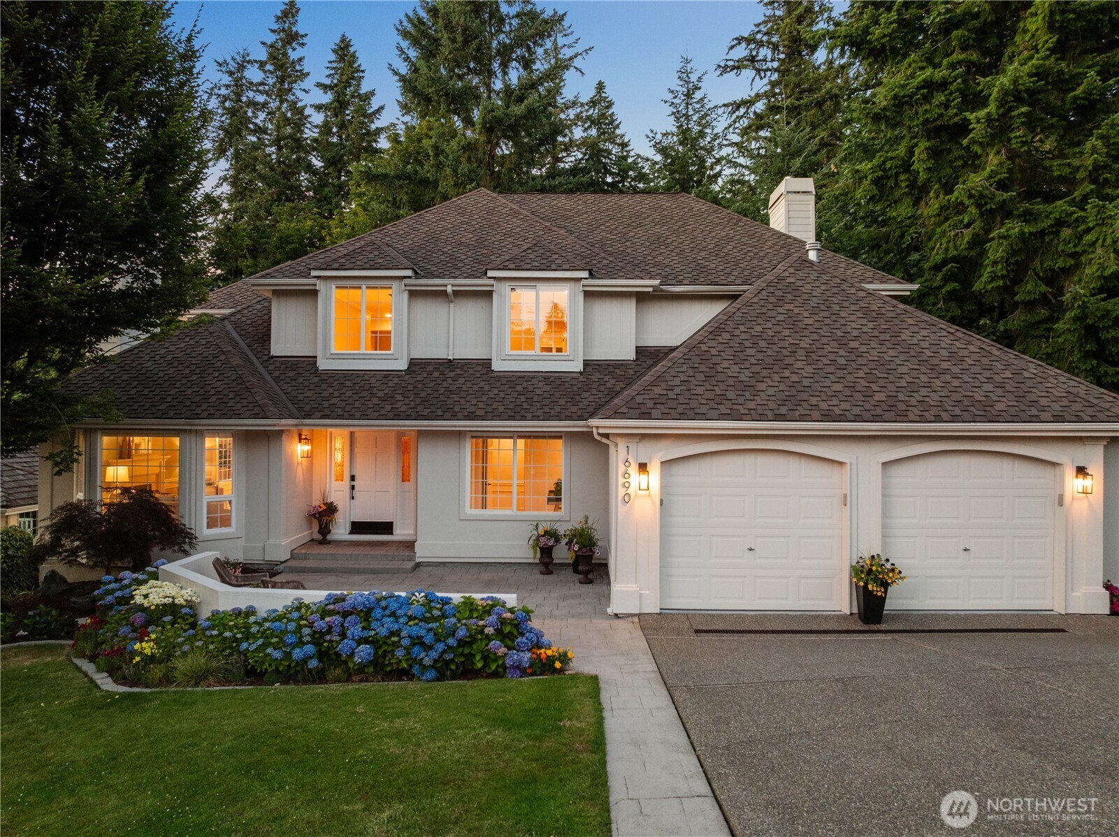 16690 SE 56th Place  Bellevue WA 98006 photo