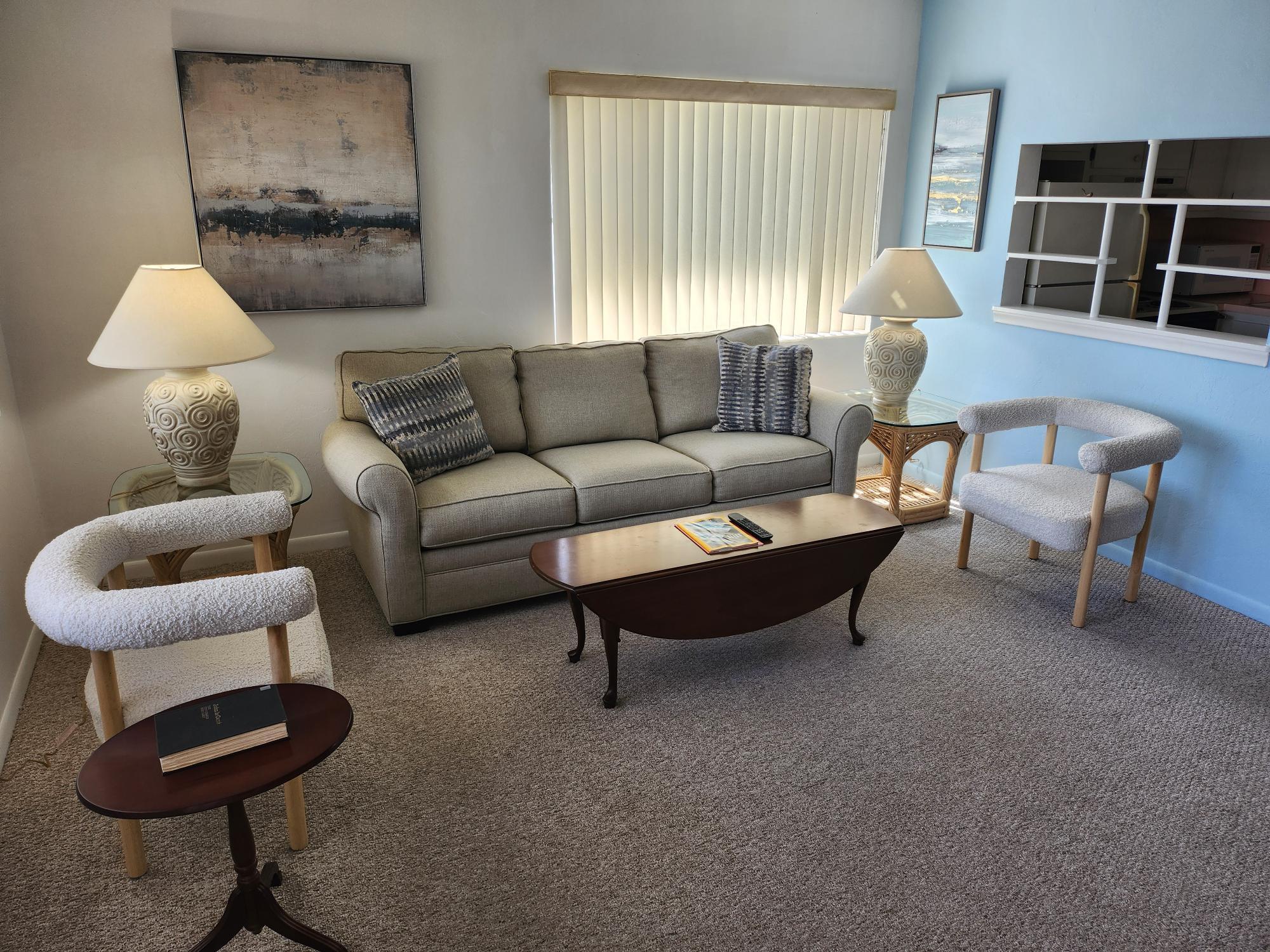 Property Photo:  3322 Cynthia Ln 208  FL 33461 