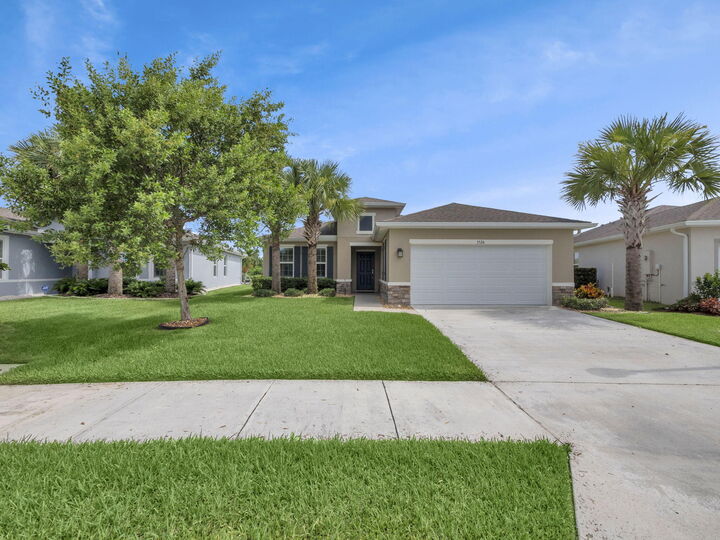 Property Photo:  3526 Carriage Pointe Circle  FL 34981 