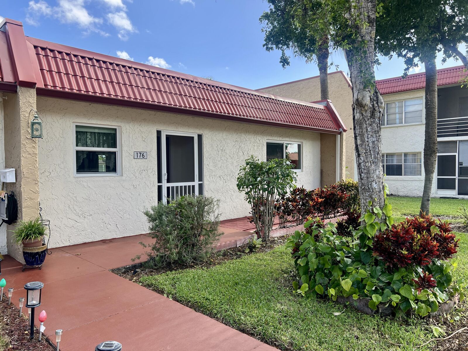 Property Photo:  176 Lake Evelyn Drive  FL 33411 