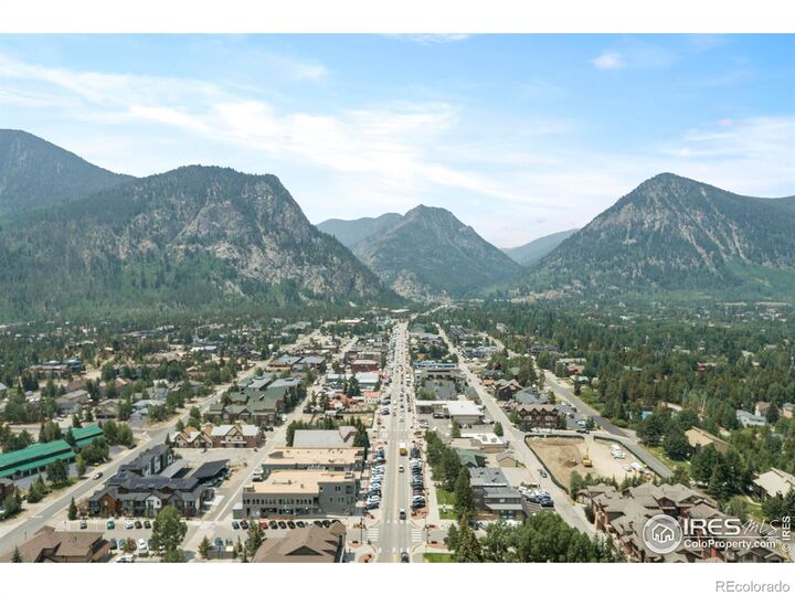 Property Photo:  520 Night Chant Lane  CO 80443 