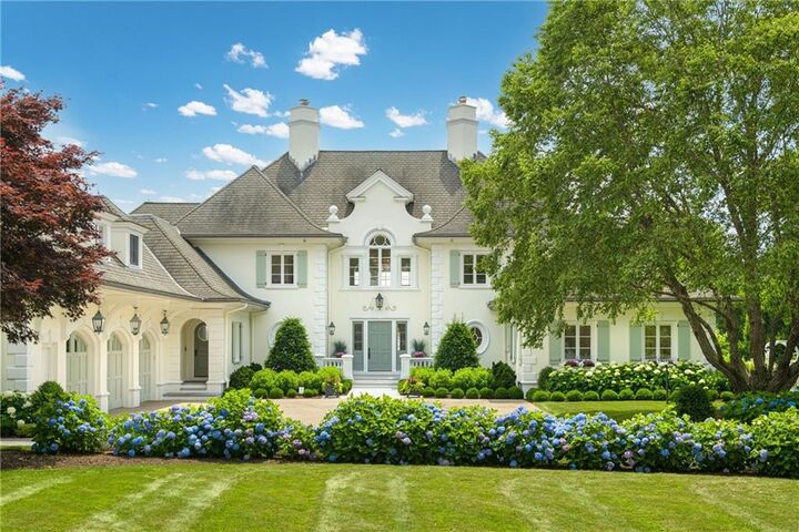 Property Photo:  85 Nayatt Road  RI 02806 