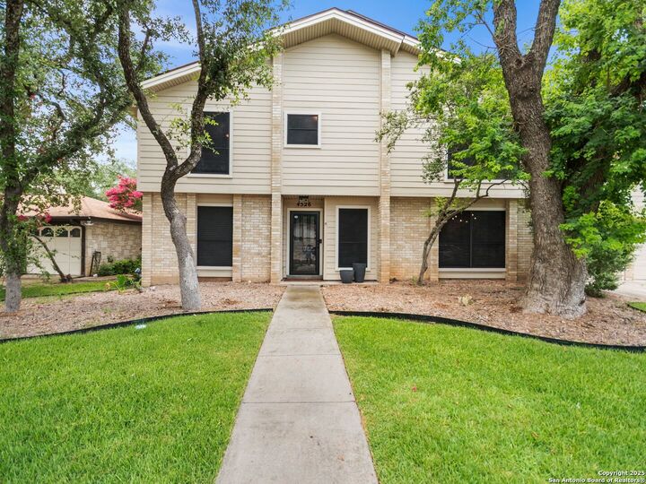 Property Photo: 4526 Honey Locust Woods TX 78249