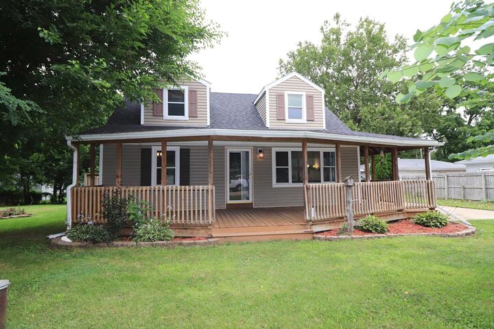 441 East Acorn Drive  Beloit WI 53511 photo