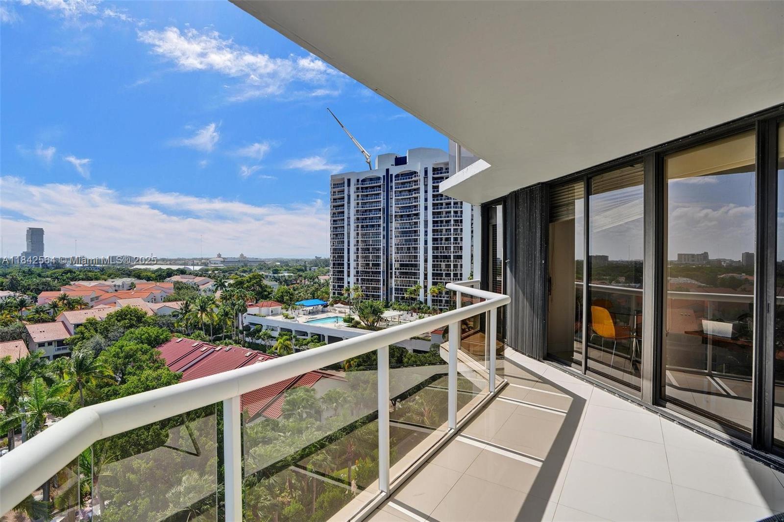 Property Photo:  3610 Yacht Club Dr 909  FL 33180 
