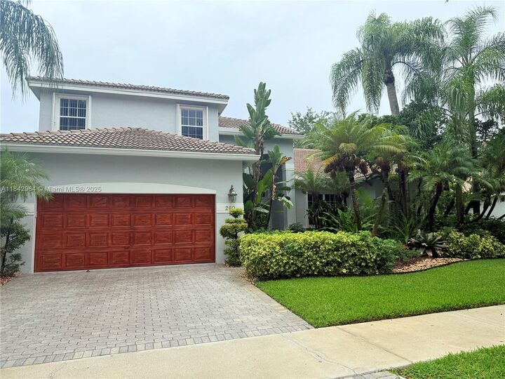 Property Photo:  260 Montclaire Dr  FL 33326 