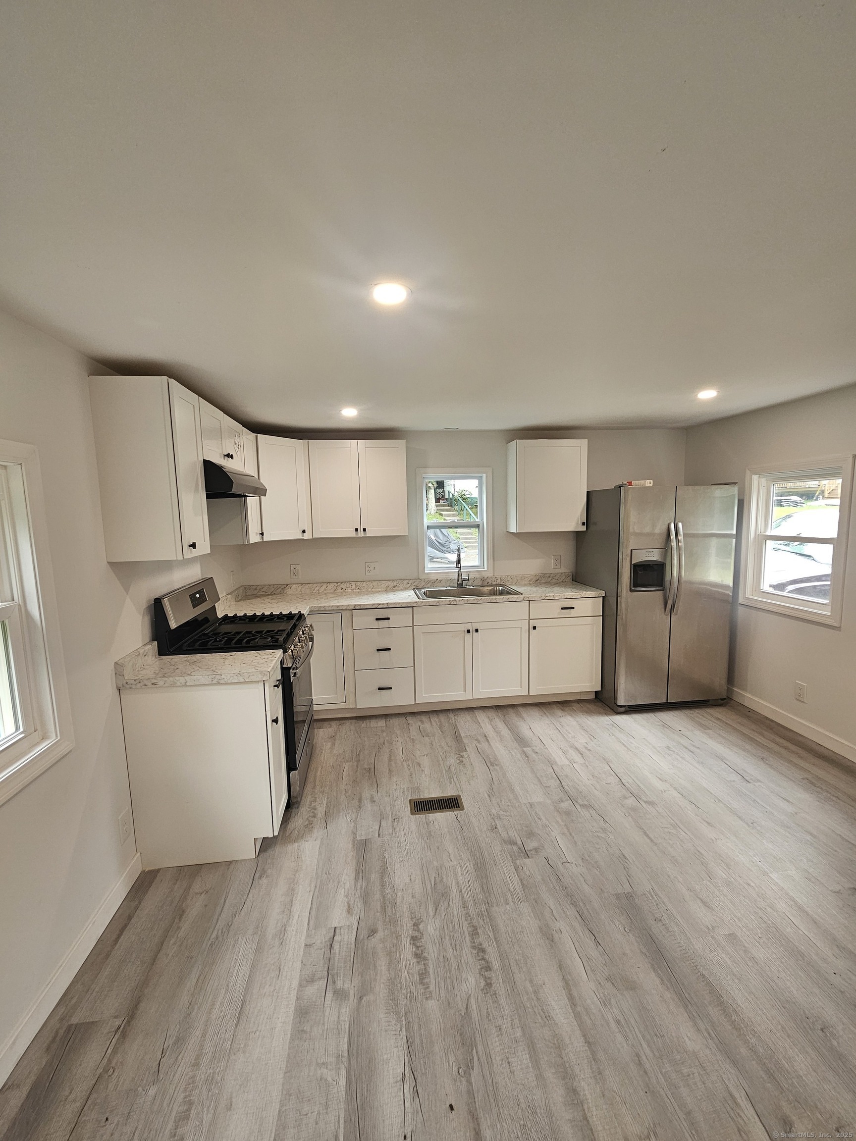 Property Photo:  303 Mohegan Park Road Lot 33  CT 06360 