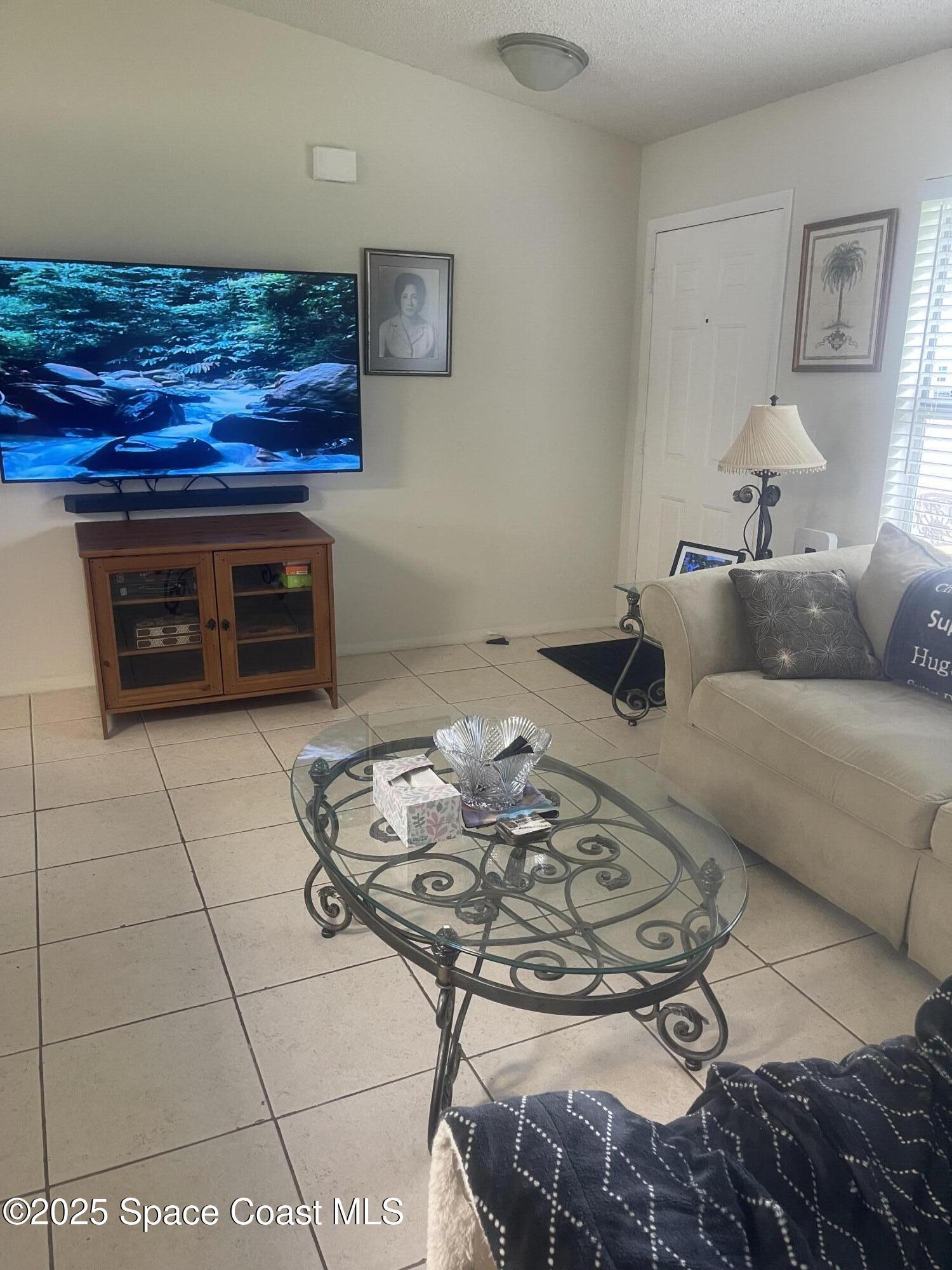 Property Photo: 860 Geddes Street SW FL 32908