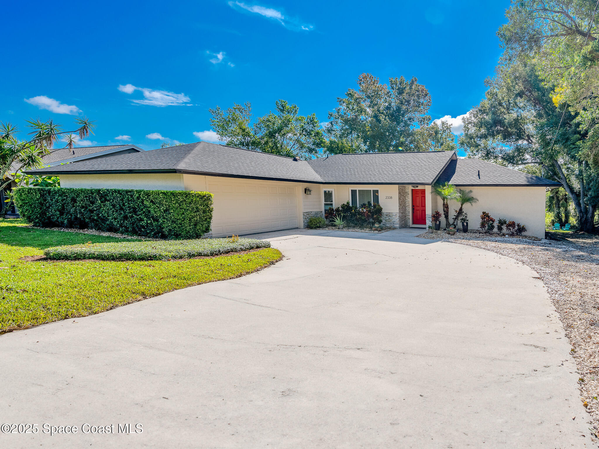 Property Photo: 2338 Tuscarora Trail FL 32751