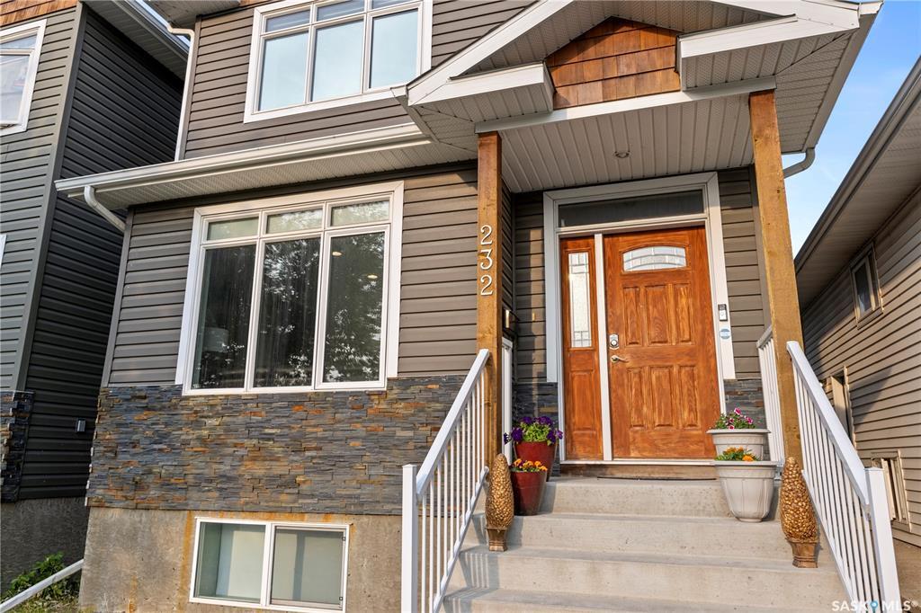 Property Photo:  232 Montreal Avenue S  SK S7M 3K8 