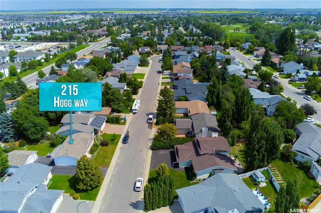 Property Photo:  215 Hogg Way  SK S7N 3W4 
