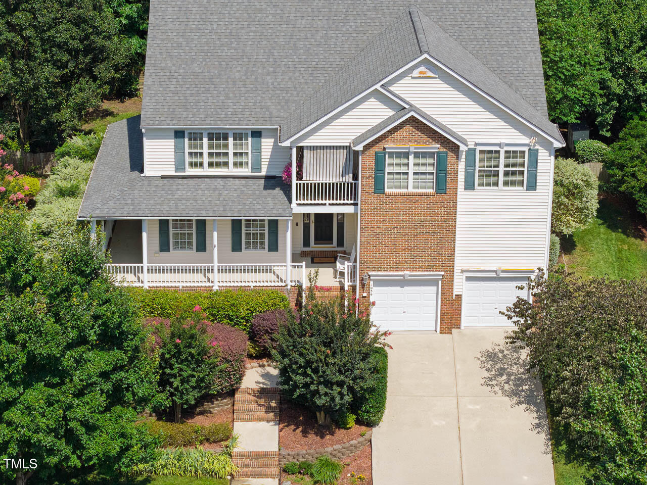 Property Photo: 1059 Torrence Drive NC 27502