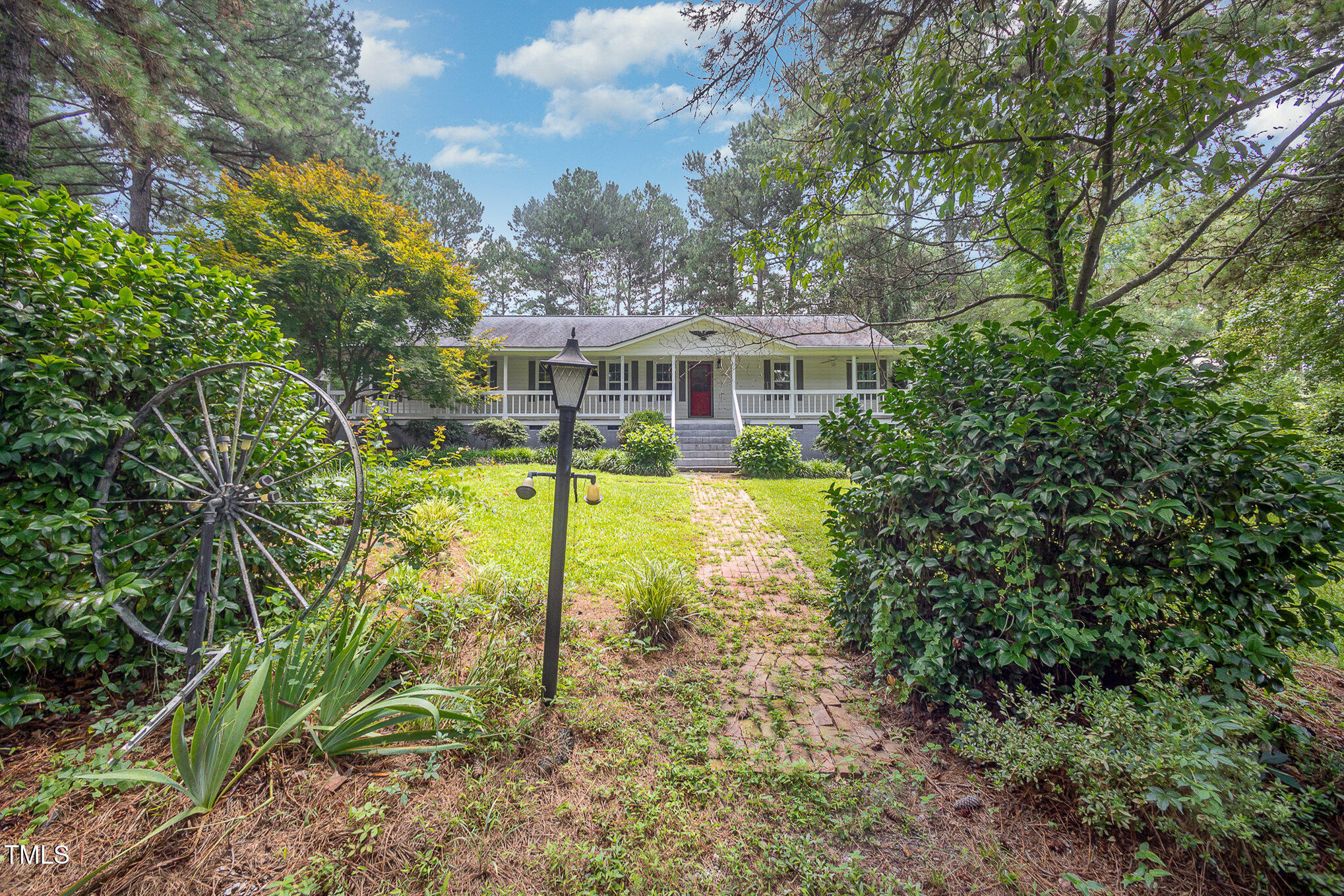 Property Photo:  9913 Regal Drive  NC 27501 