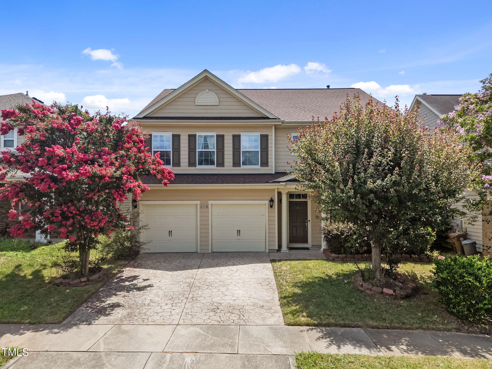 Property Photo: 216 Seymour Place NC 27519