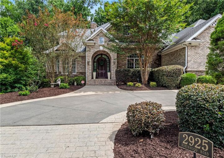 Property Photo:  2925 Robinhood Road  NC 27106 
