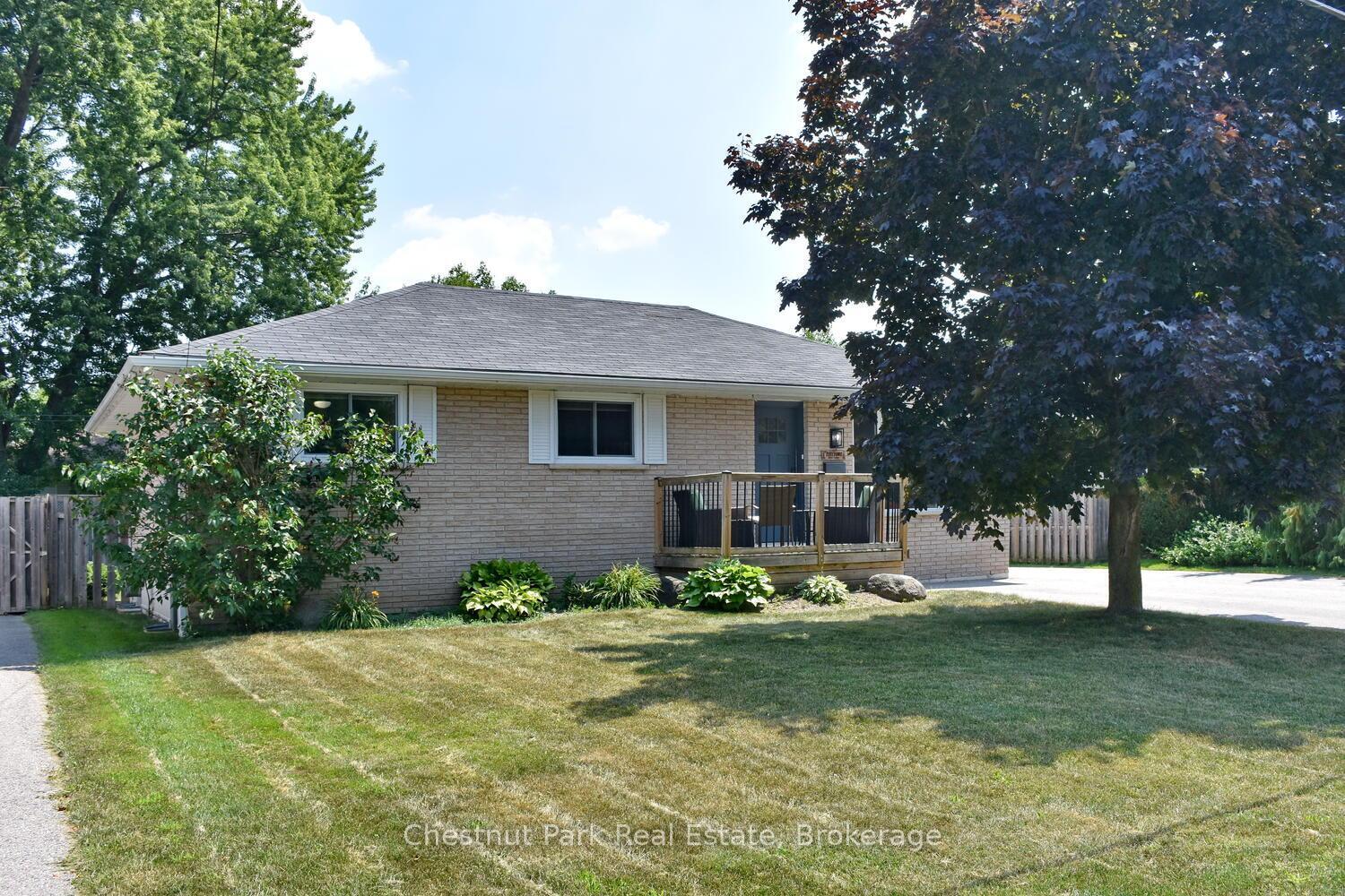 647 Oak Street  Collingwood ON L9Y 2Z7 photo