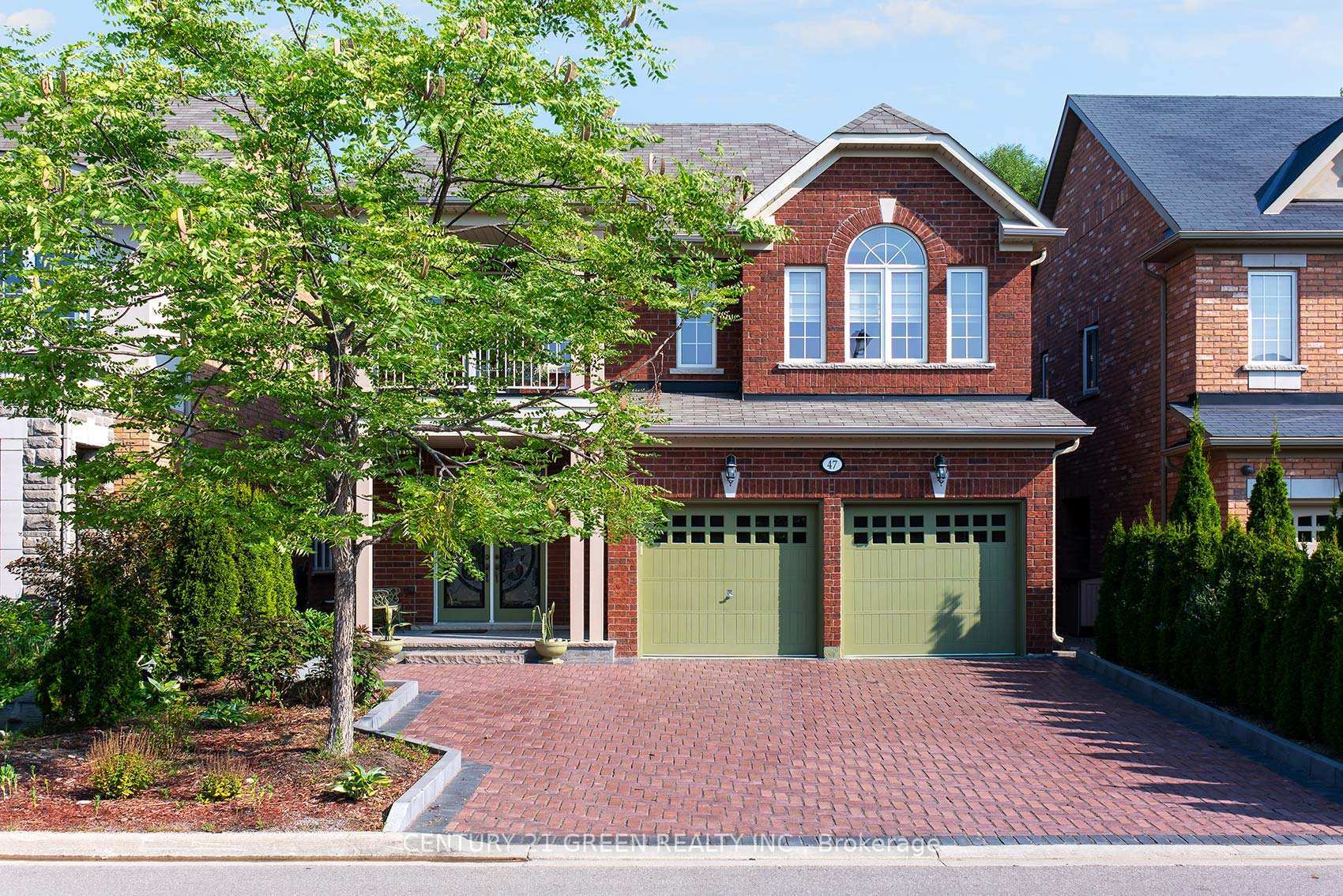 Photo de la propriété:  47 Ironbark Court  ON L6A 4S6 