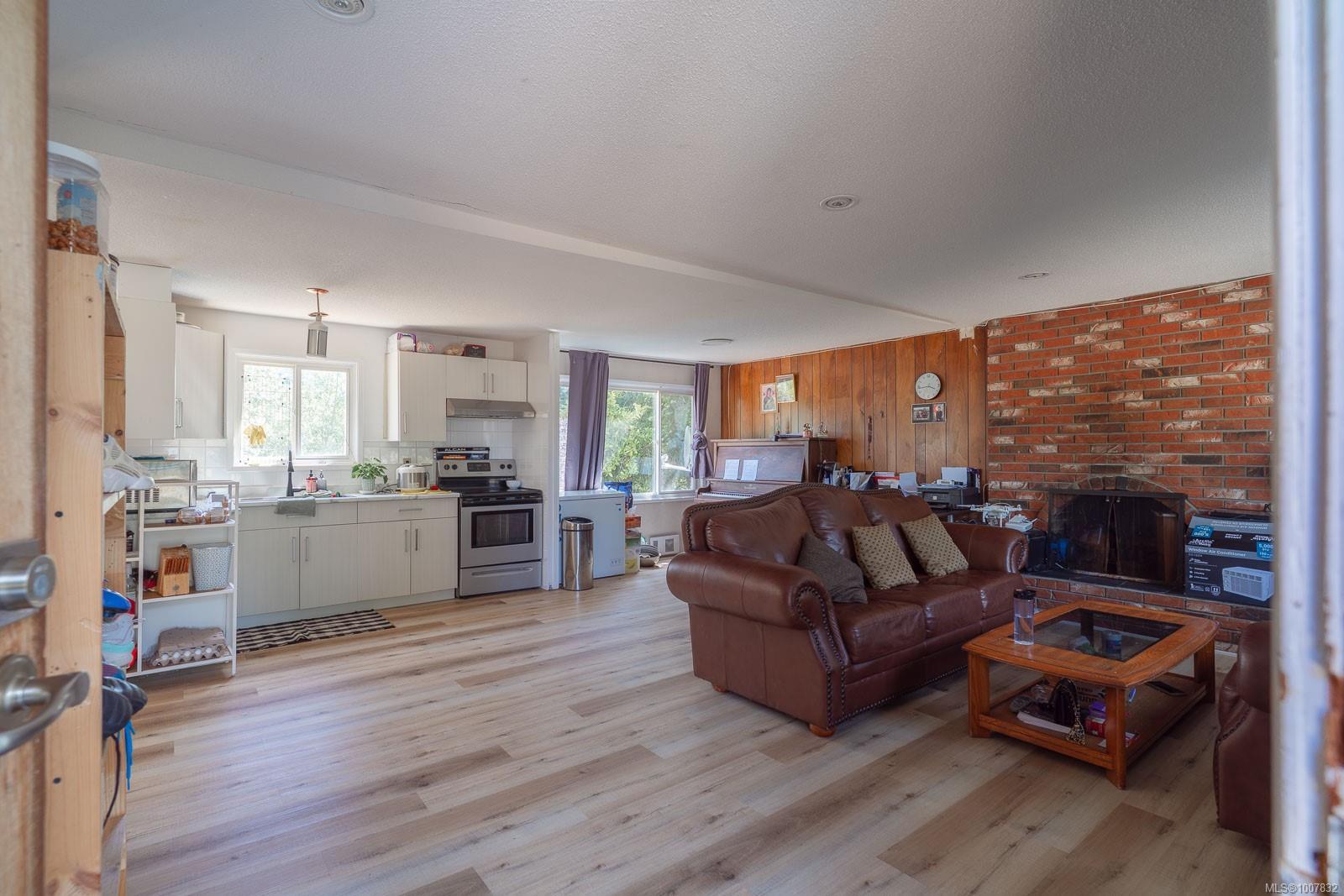 Photo de la propriété:  7405 Lantzville Rd  BC V0R 2H0 