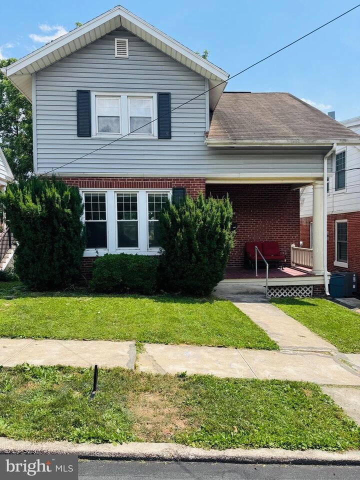 226 Walnut Street  Lemoyne PA 17043 photo