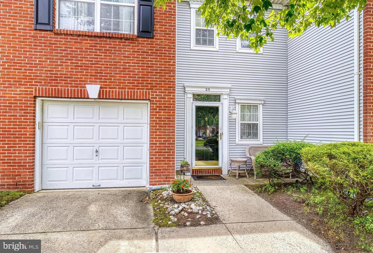 Property Photo: 25 William Penn Circle NJ 08055