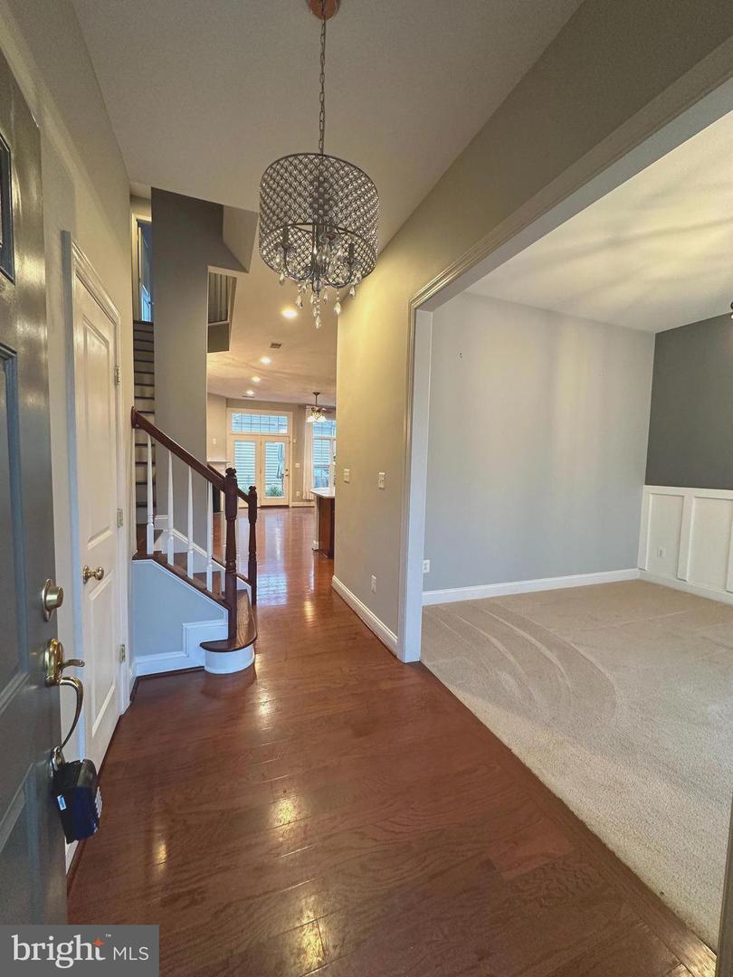 Property Photo:  9032 Ribbon Falls Loop  VA 20136 