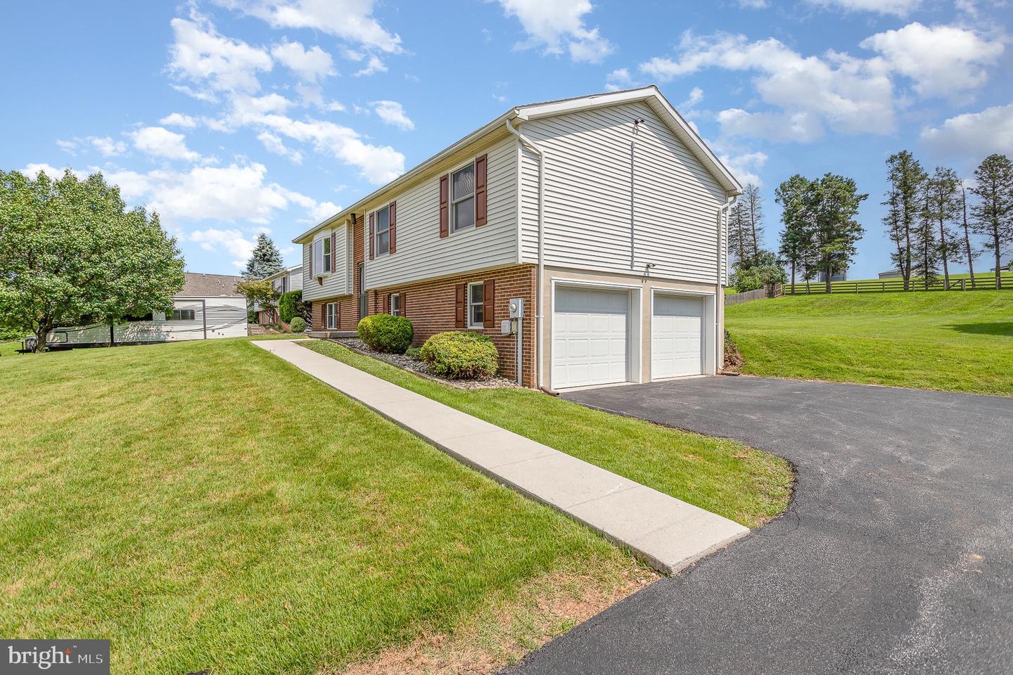 Property Photo: 71 Pheasant Ridge Road PA 17331