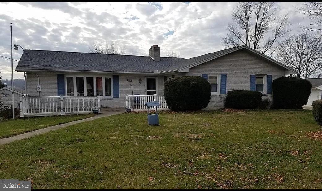 2207 Black Rock Road  Hanover PA 17331 photo
