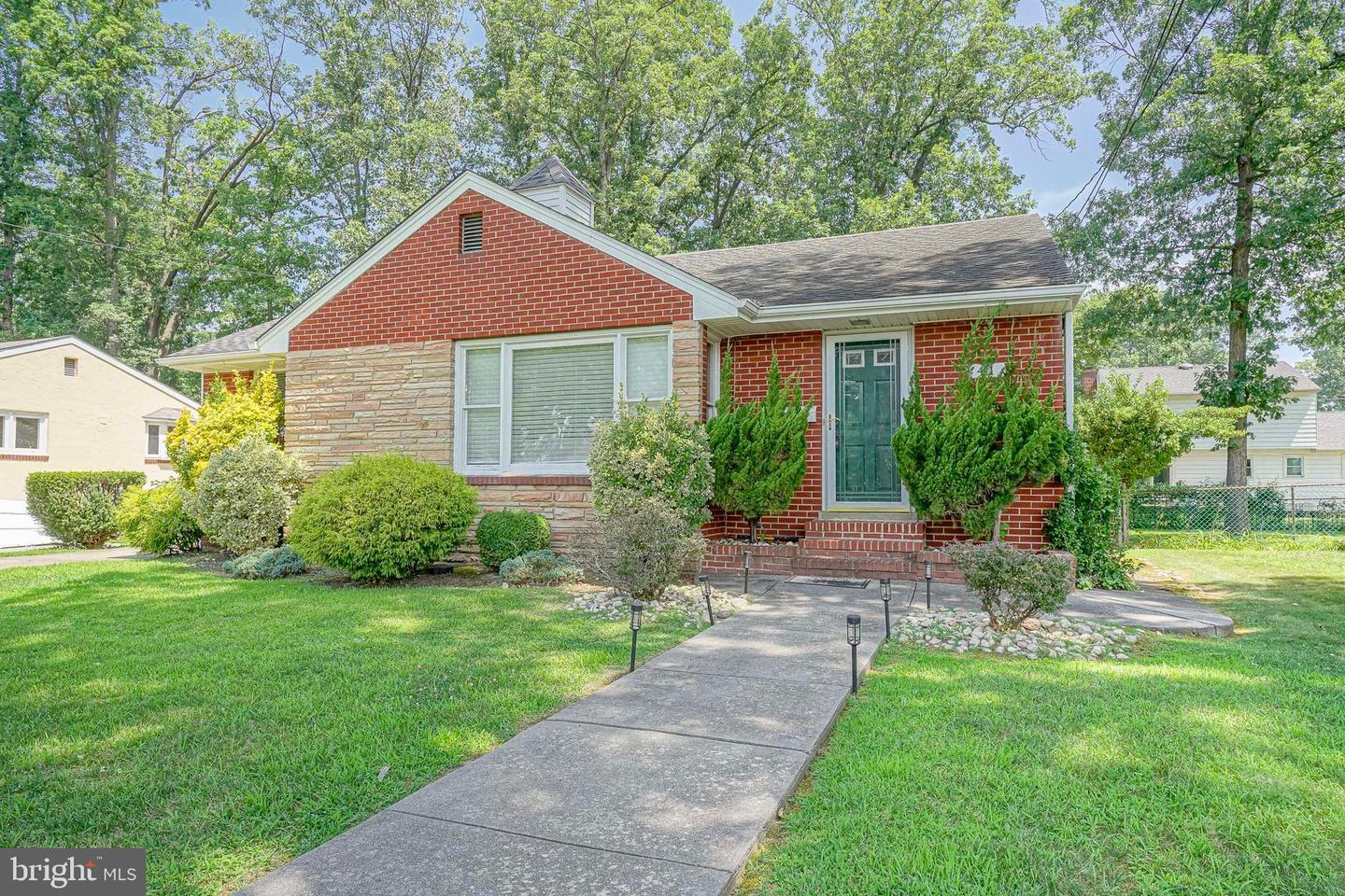 Property Photo: 411 Arch Street NJ 08075