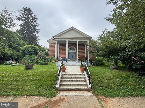 Property Photo: 250 Mooreland Avenue PA 17013