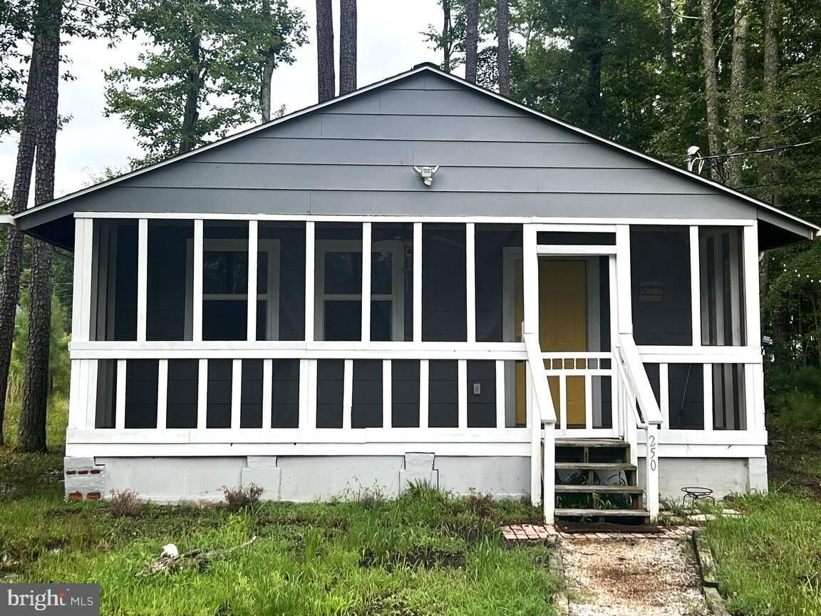 Property Photo: 250 Wildwood Road VA 22443