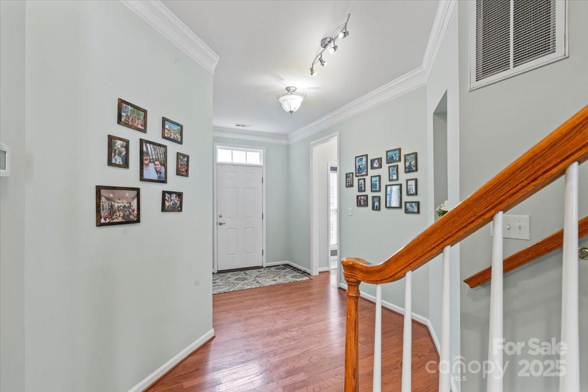 Property Photo: 19241 Lake Norman Cove Drive NC 28031