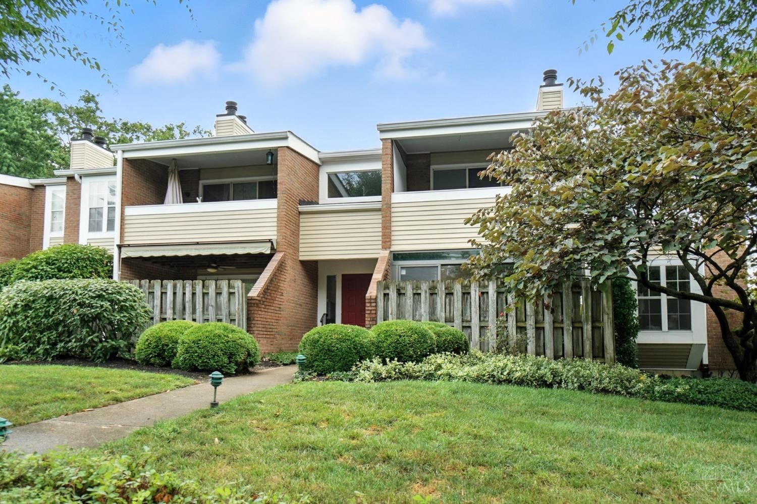 Property Photo: 3417 Traskwood Circle OH 45208