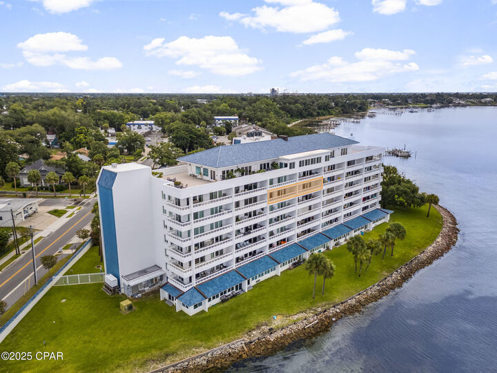 Property Photo: 100 Cherry Street 604 FL 32401