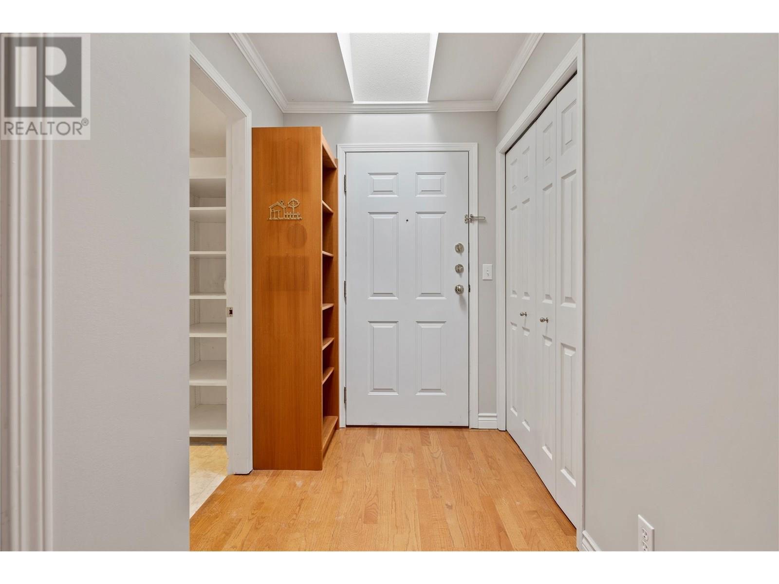 Property Photo:  250 5 Street Southeast 306  BC V1E 1J8 