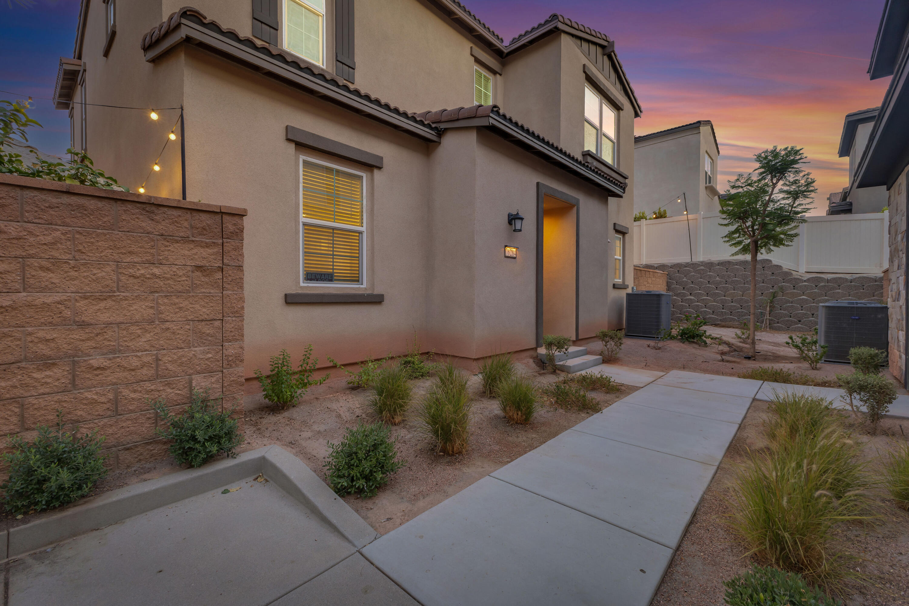 Property Photo: 76284 Yale Way CA 92211