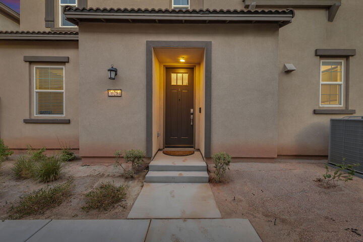 Property Photo:  76284 Yale Way  CA 92211 