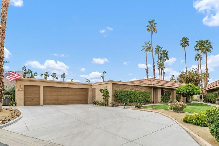 45475 Pueblo Road  Indian Wells CA 92210 photo