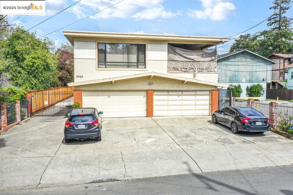 Property Photo: 3300 Brookdale Ave CA 94602