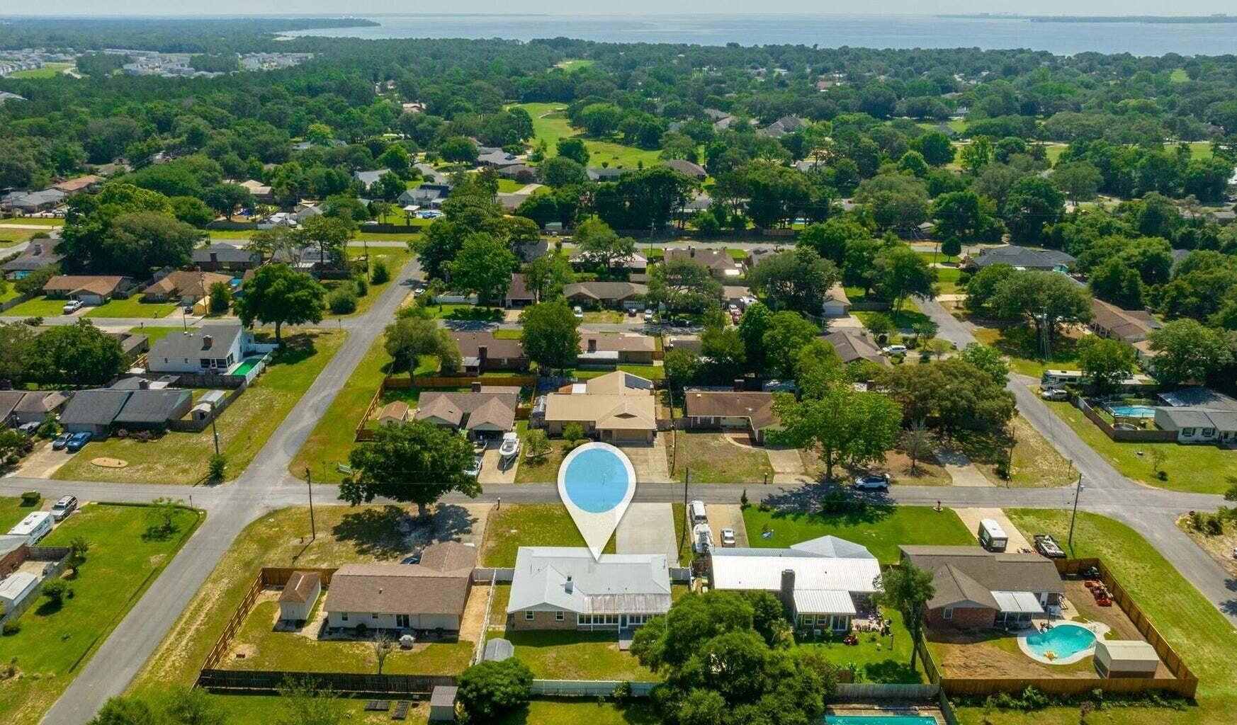 Property Photo: 79 11th Street FL 32579