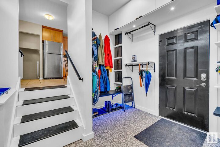 Property Photo:  10950 117 Street NW  AB T5H 3N6 