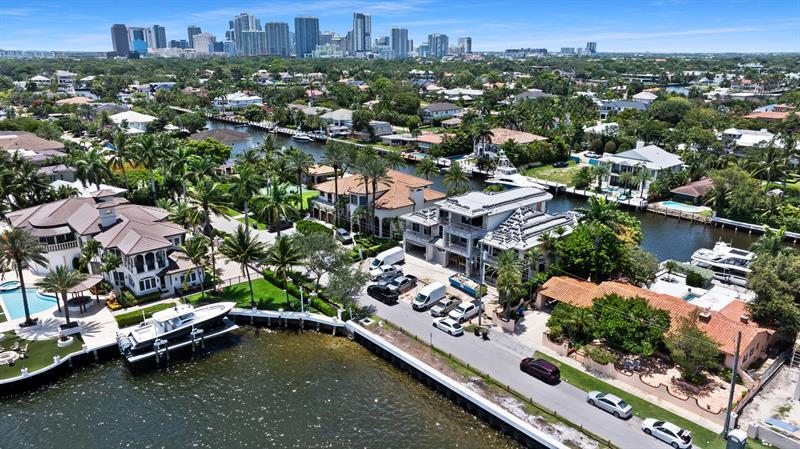 Property Photo: 1791 SE 10th St FL 33316