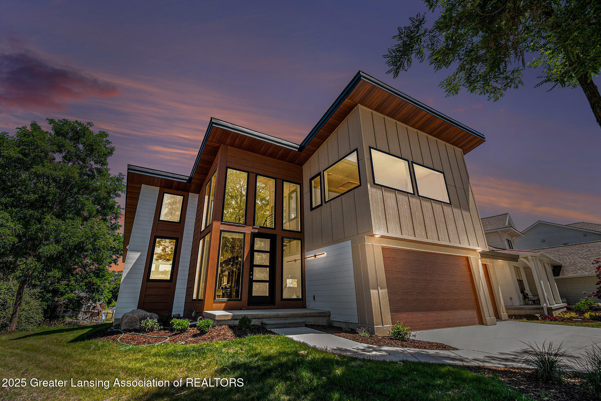 Property Photo: 16925 Willowbrook Drive MI 48840